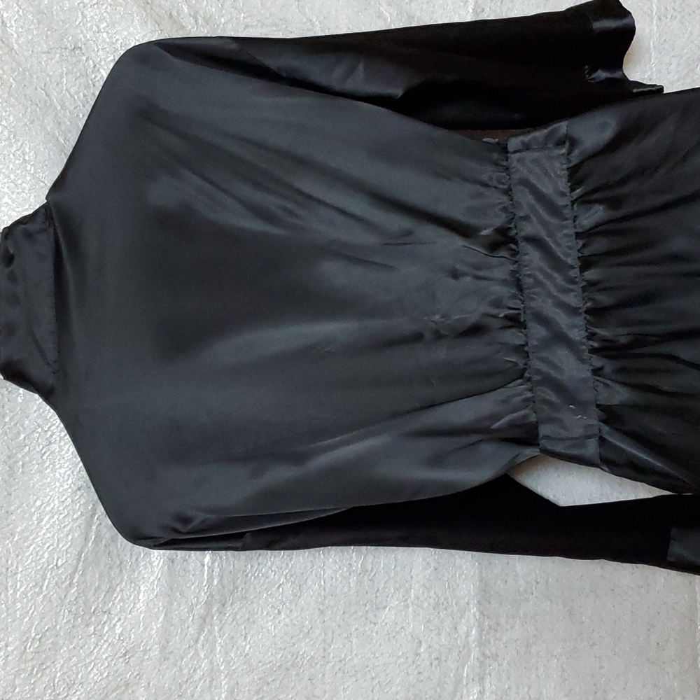 Victoria Secret Black Satin Robe Attached Belt - Picture 8 of 16